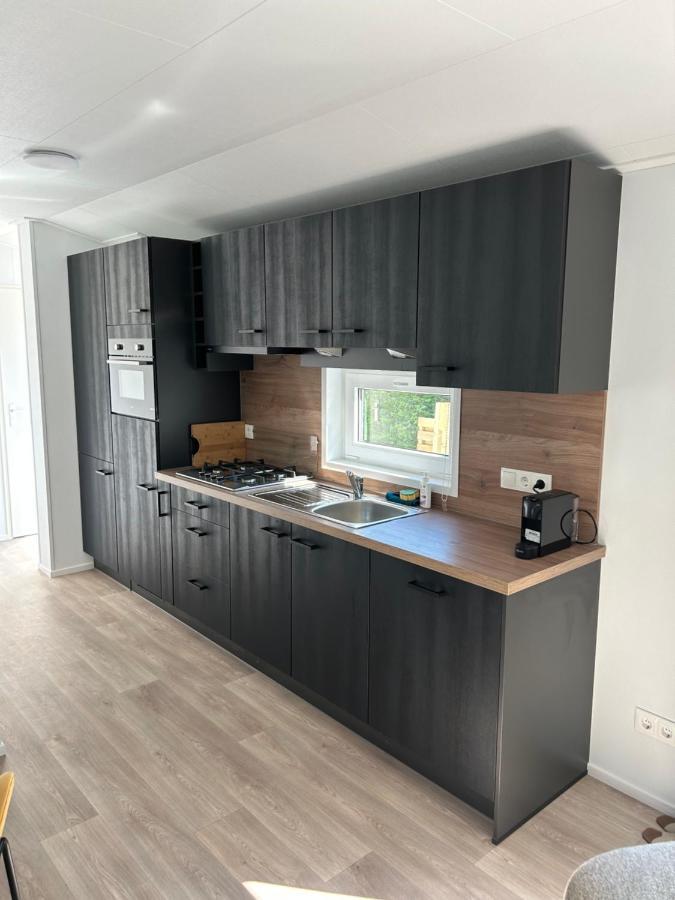 Breezy Beach Chalet Petten Bagian luar foto