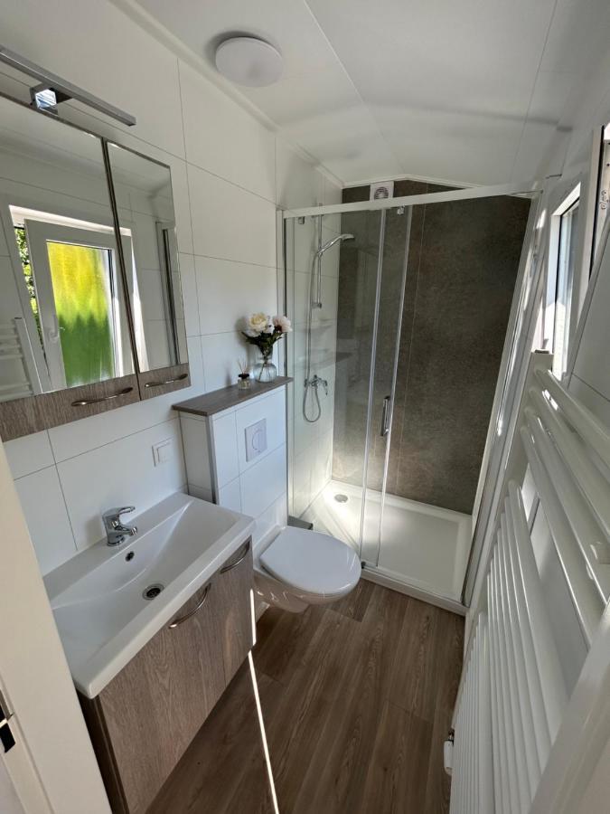 Breezy Beach Chalet Petten Bagian luar foto