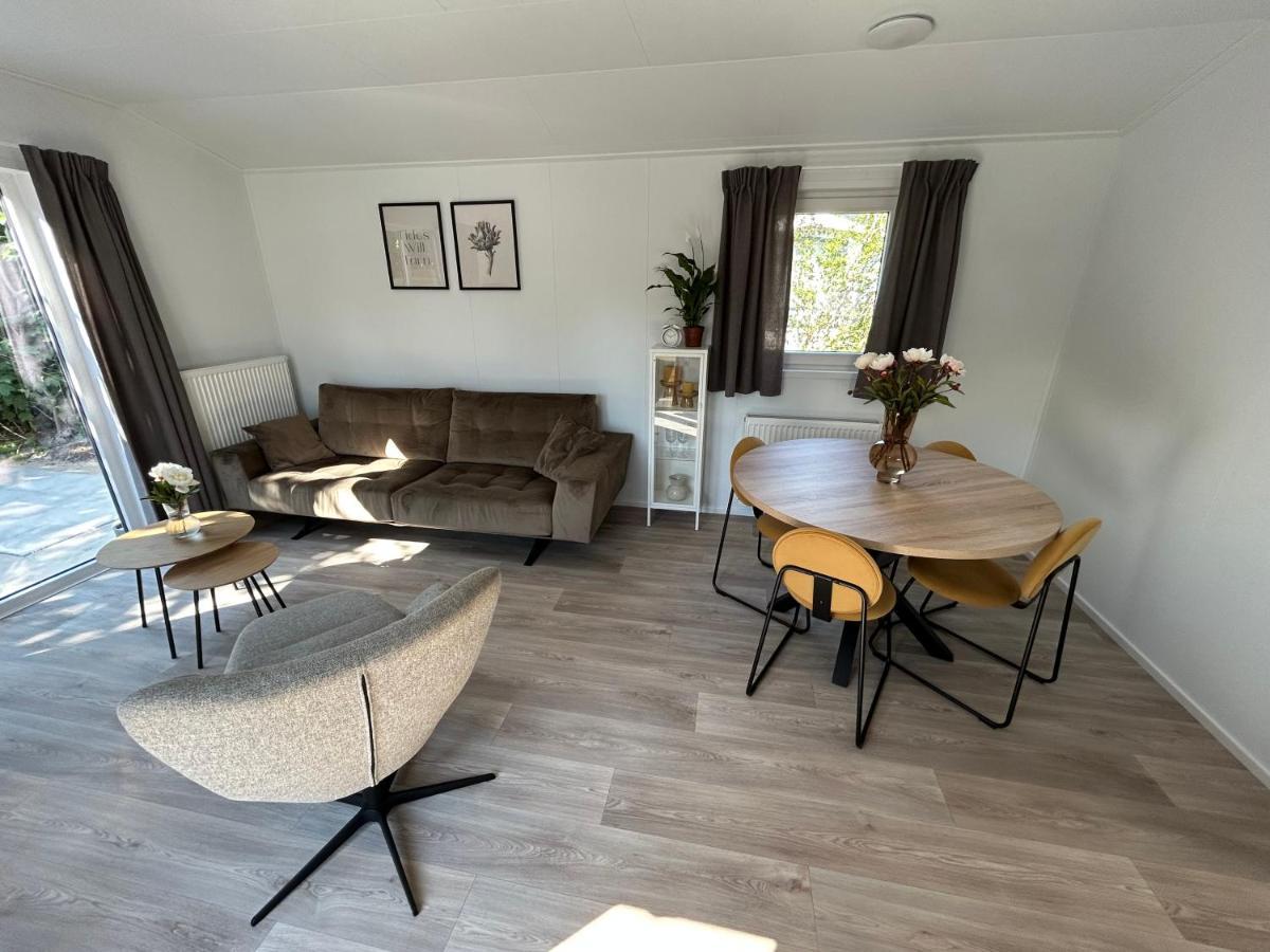 Breezy Beach Chalet Petten Bagian luar foto